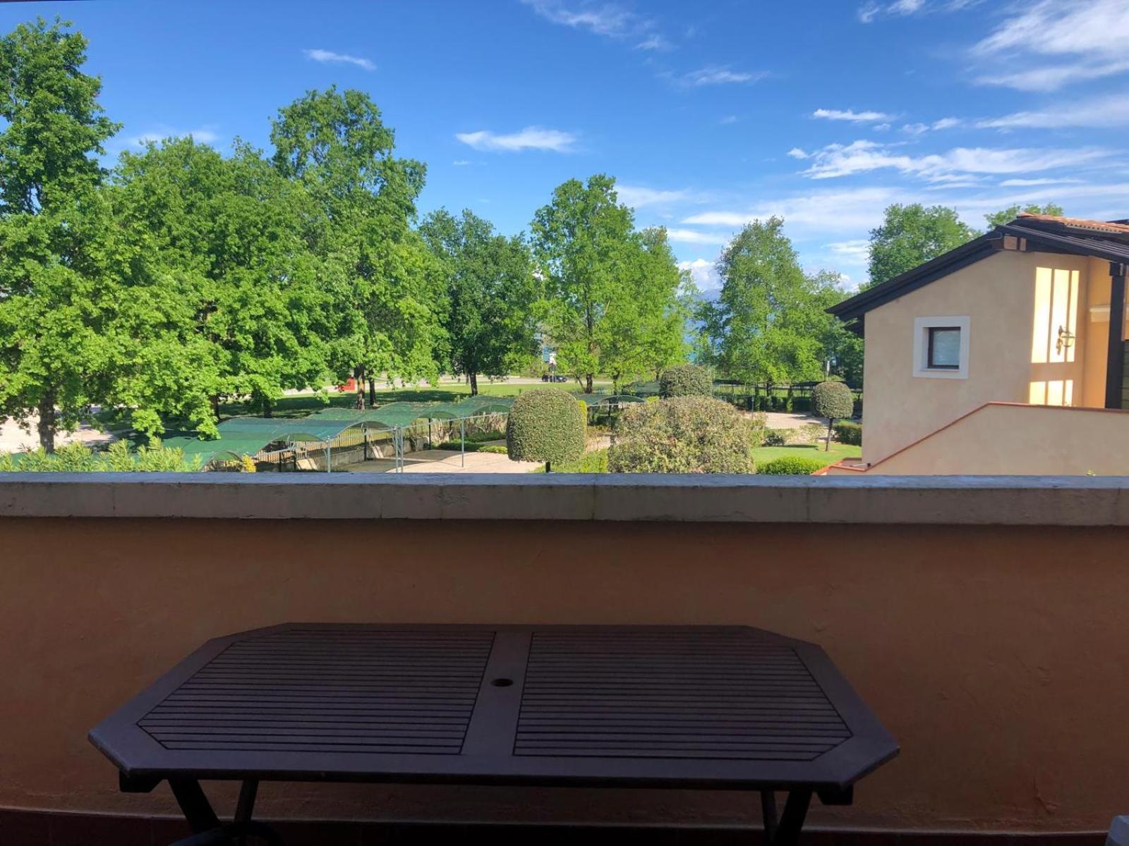 Lugana Resort & Sporting Club Peschiera del Garda Dış mekan fotoğraf
